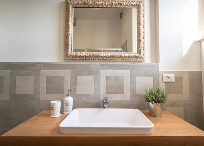 Colle Del Vento 公寓 *