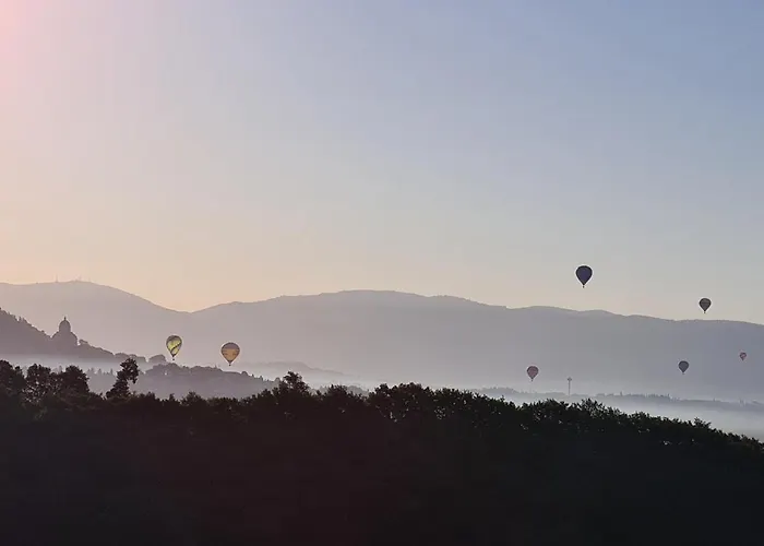 Colle Del Vento 公寓